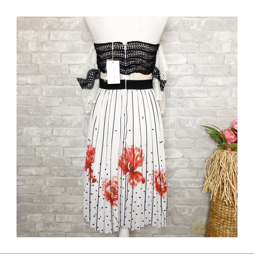 FOXIEDOX at Revolve | White w/ Black Polkadot Striped Off the Shoulder Dress S - Picture 4 of 10